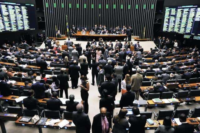 Câmara aprova projeto sobre renegociação das dívidas dos Estados